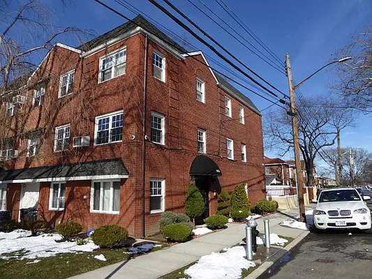 Rented by Tapestry Real Estate of Queens | media 12