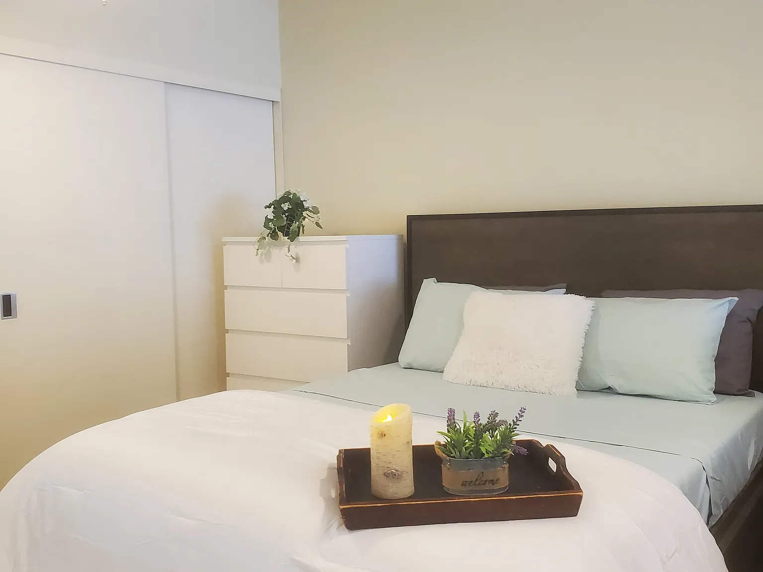 1 bed, 1000 sqft, $2,375 — Photo 3