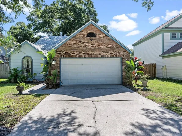 692 Greenglen Ln, Palm Harbor, FL 34684