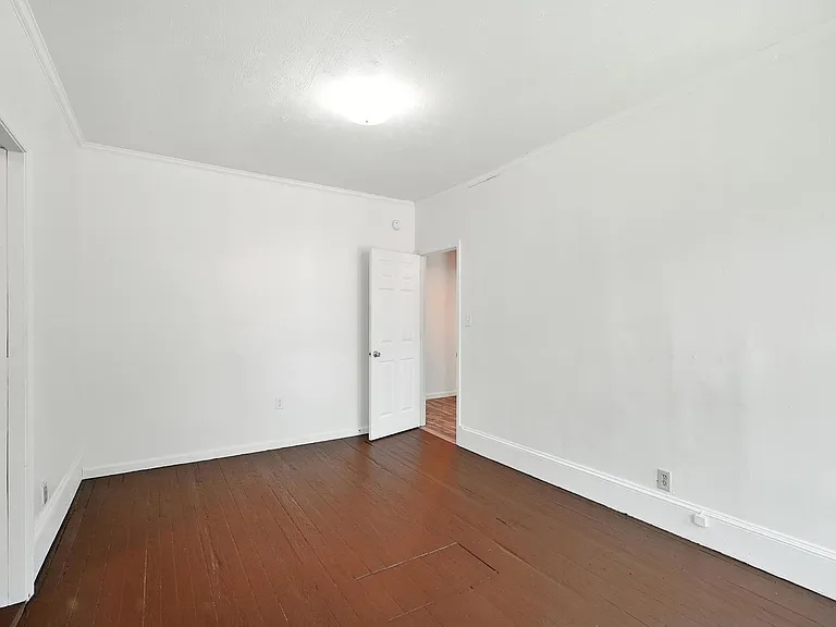 312 1st Ave — Photo 13
