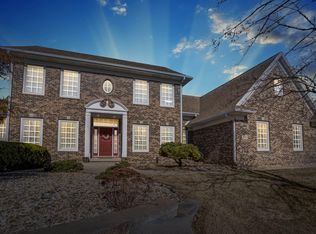 3023 Wellington Dr, Cedar Falls, IA 50613