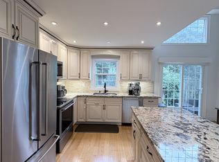 2 Stornwood Ct, Brampton, ON L6W4H4