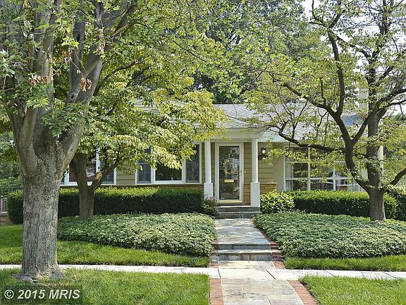 3rd image of 5204 Flanders Ave