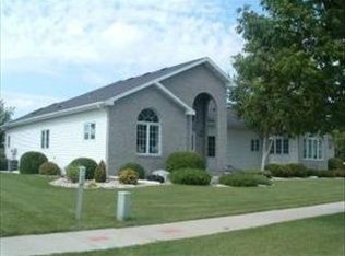 801 46th Ave S, Grand Forks, ND 58201