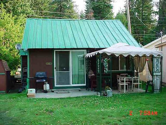 Lake side of the cabin