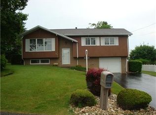 21 Wiggins Ln, Uniontown, PA
