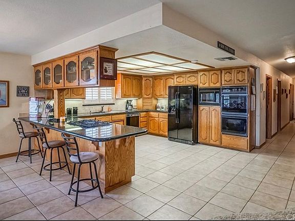 3rd image of 31710 Crystalaire Dr