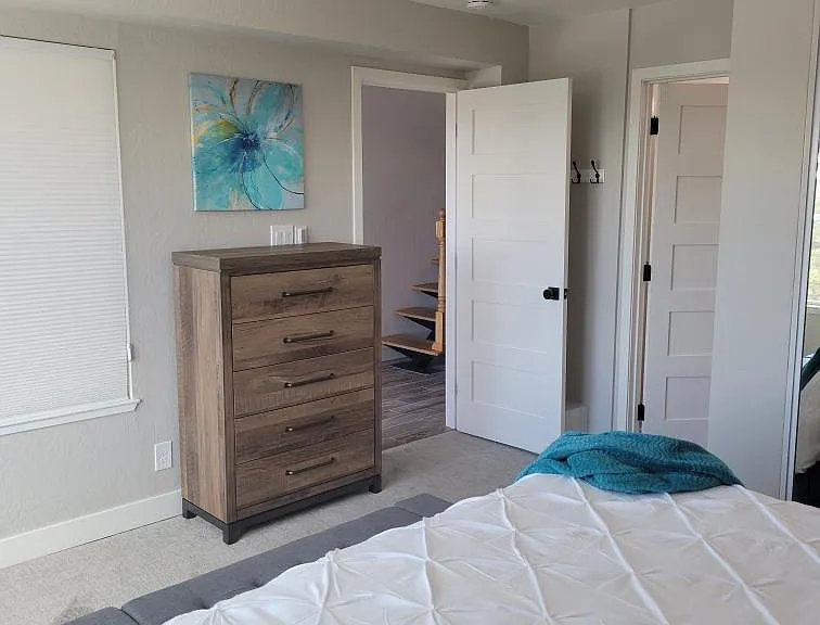 Second bedroom