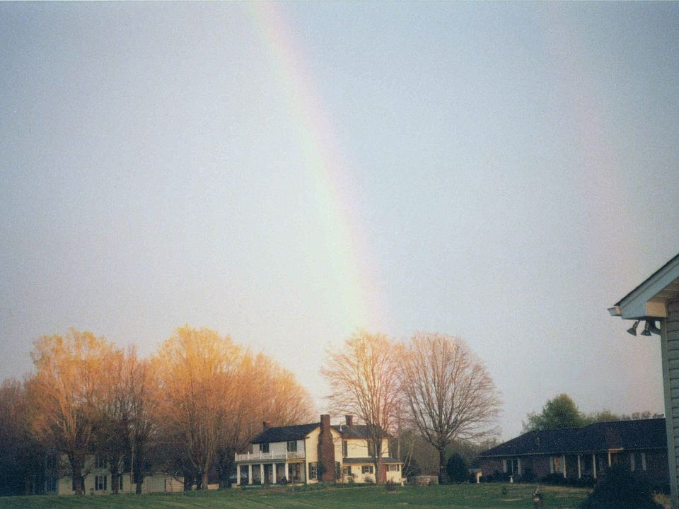 view of exterior of house