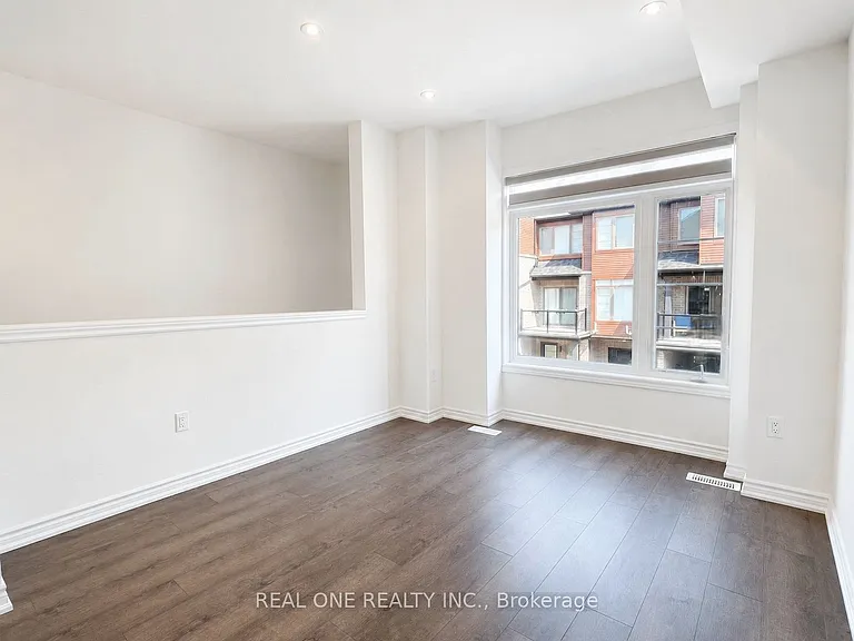 61 Soho St #31 — Photo 4