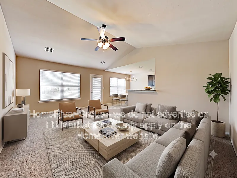 3 bed, 2.0 bath, 1232 sqft, $1,695 — Photo 2