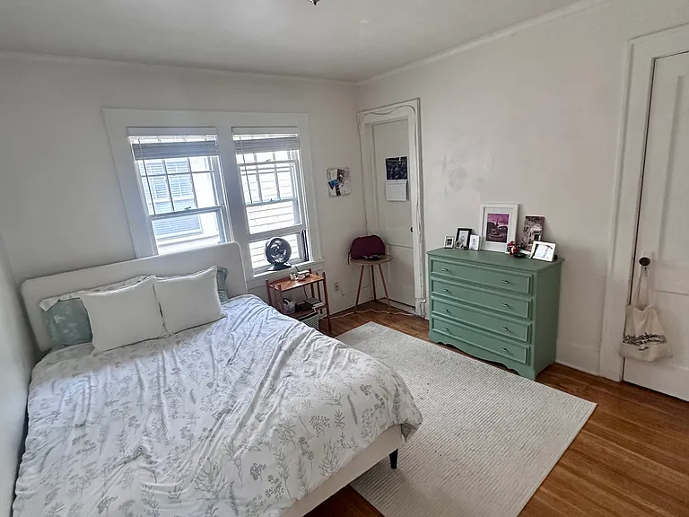 152 Milburn St #2 — Photo 4