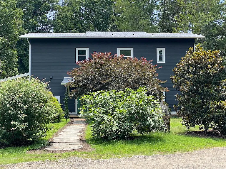 43 Skyland Cir — Photo 1
