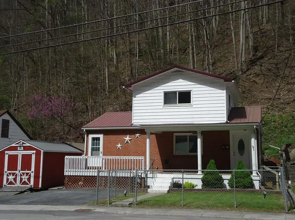 1133 Stewart St, Welch, WV 24801