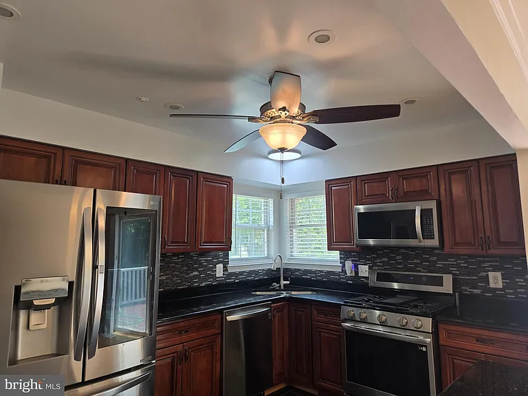 5401 Riba Ct — Photo 3