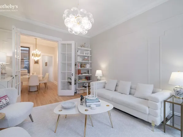 350 West 48th Street 4E image 2 of 11