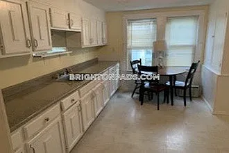 92 Hobart St #3 — Photo 6