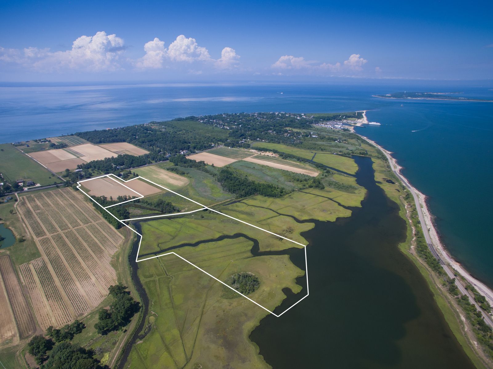 35800 Main Rd, Orient, Ny 11957 in Orient Out East