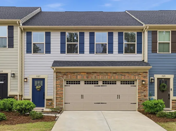 527 Martin Creek Dr, Simpsonville, SC 29680