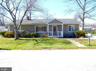 8384 Forest Dr, Pasadena, MD