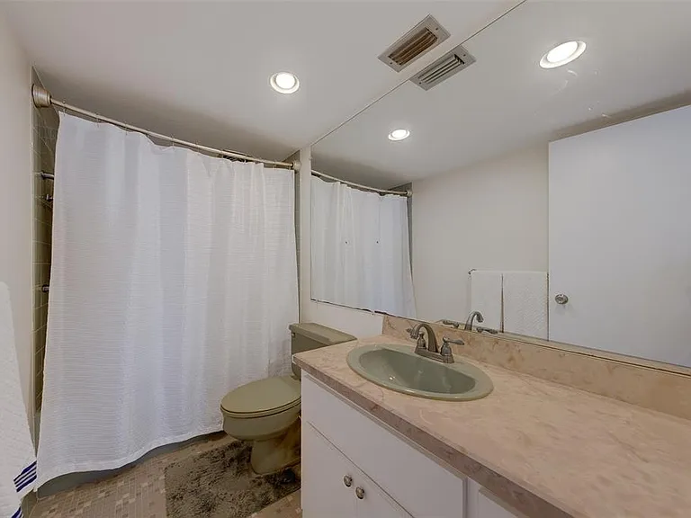 17920 Gulf Blvd #1808 — Photo 18