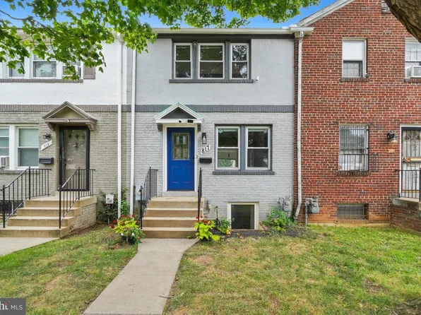 817 20th St NE, Washington, DC 20002