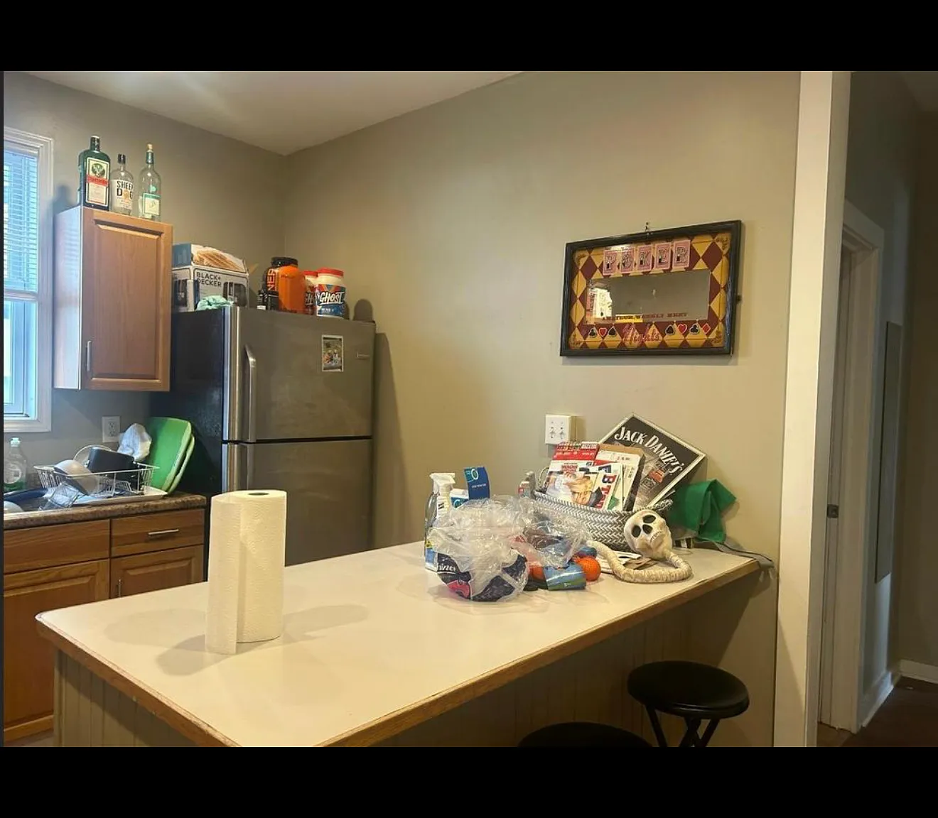 4 bed, 1500 sqft, $3,000 — Photo 2