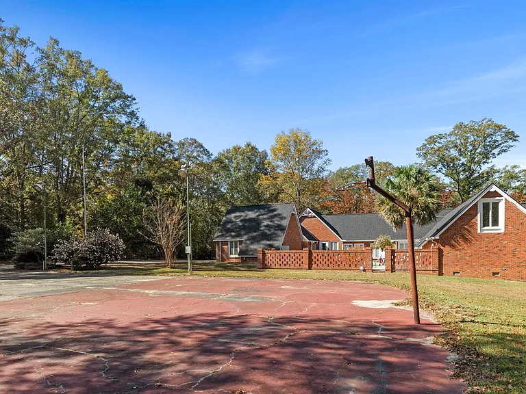 714 N Shady Ln — Photo 48