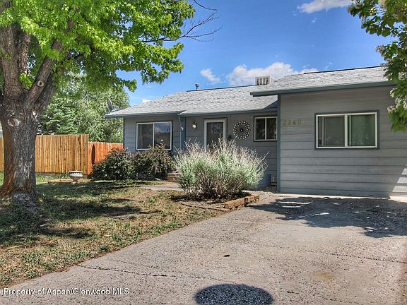 2nd image of 2340 Ute Ave