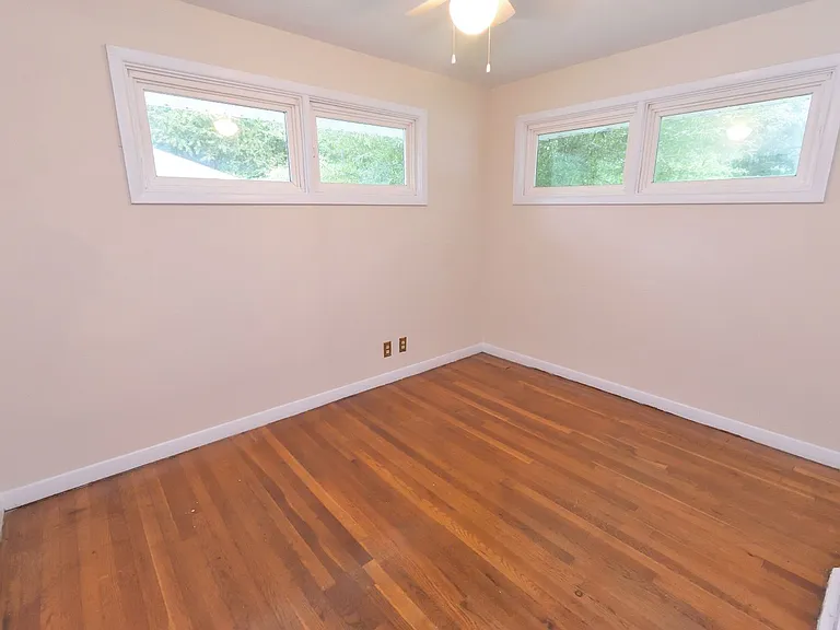 312 Oakdale Rd — Photo 20