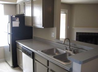 1628 Brookdale Rd APT 22, Naperville, IL 60563