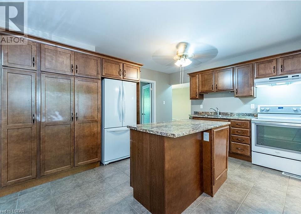 1st image of 565 Kininvie Dr