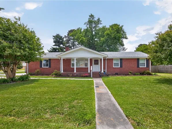 5701 Hawthorne Ln, Portsmouth, VA 23703