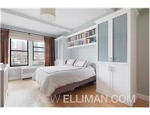 Sold by Douglas Elliman | media 18