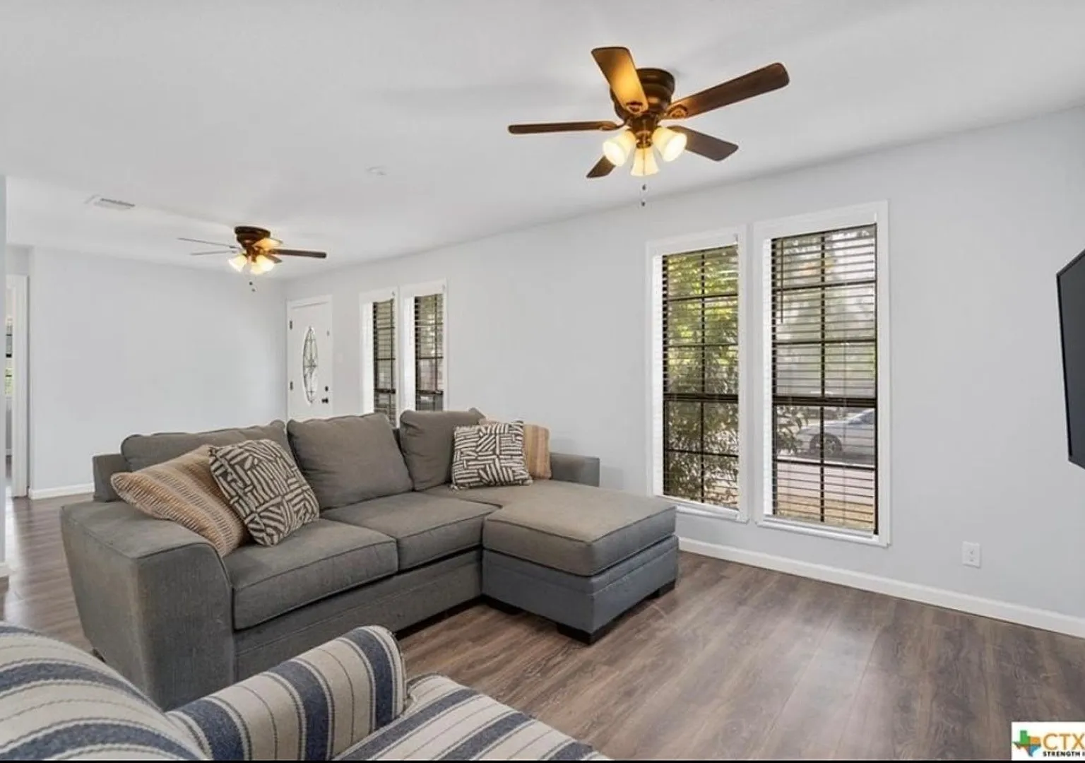 Charming 2 BR 1 Bath House in Taylor — Photo 3