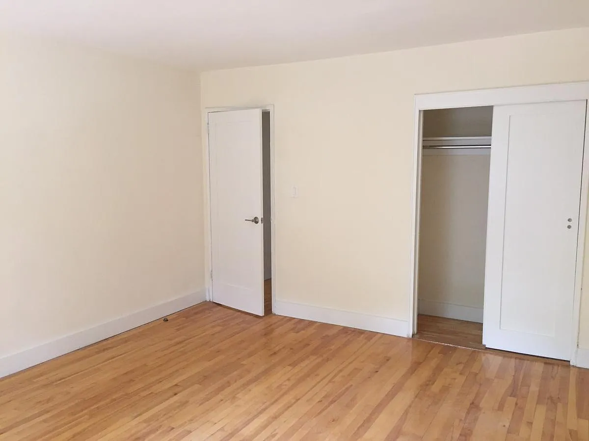 2 bed, 900 sqft, $3,650 — Photo 2