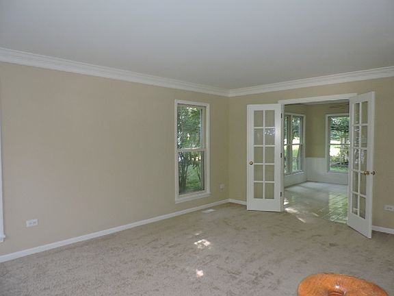4th image of 609 Deer Hill Ct