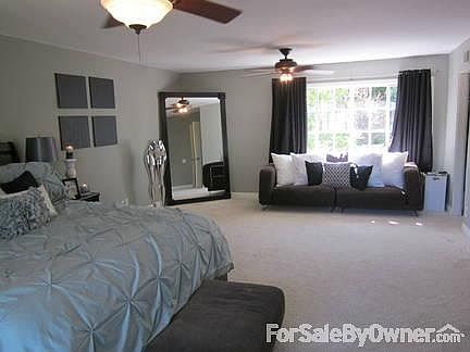 5th image of 6031 Sadring Ave