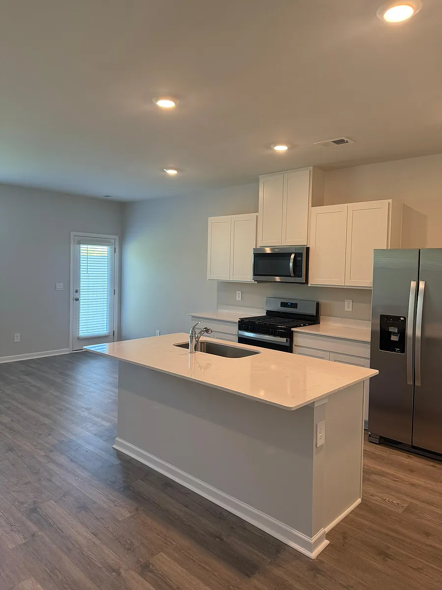Building Photo - 926 Shorttail Ln