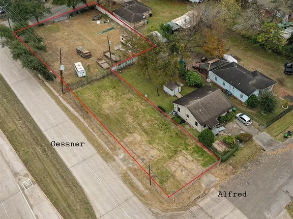 10126 Alfred Ln, Houston, TX 77041