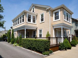 71 Broad St, Lynn, MA 01902