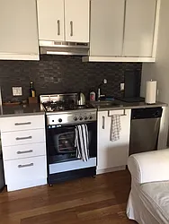 Rented by L Rose Realty (Brokerage)