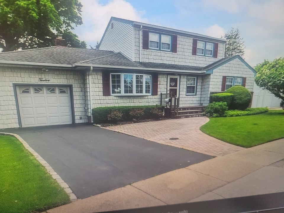 1st image of 12 Lenore Ave #1