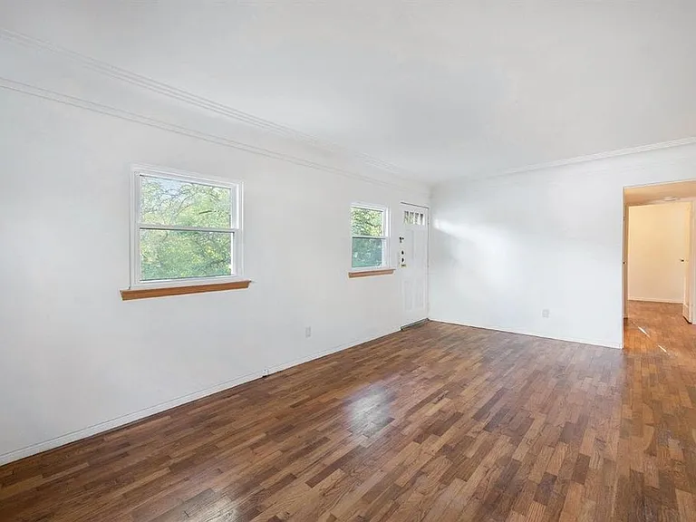 1404 Jorn Ct — Photo 12