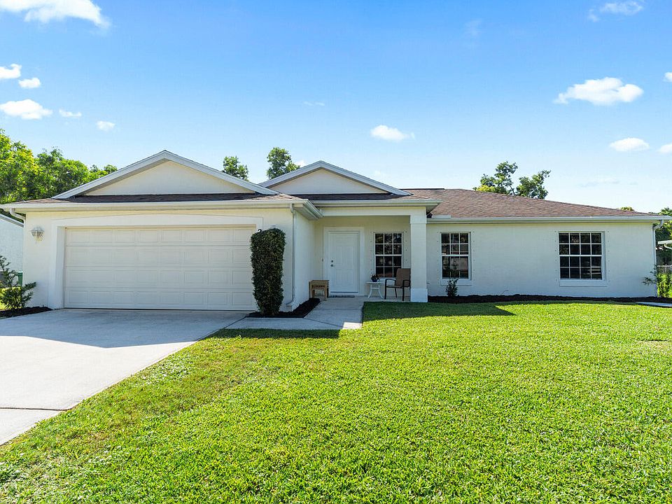 1st image of 2233 SE West Blackwell Drive