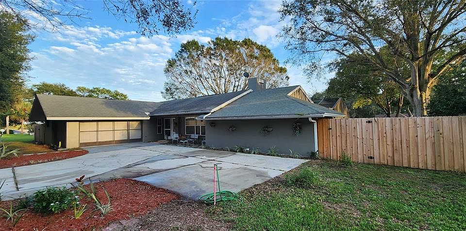1st image of 33848 Valencia Dr