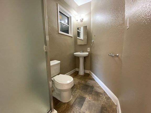 3rd image of 621 Taylor St APT 36