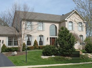 325 Cardiff Dr, Algonquin, IL 60102