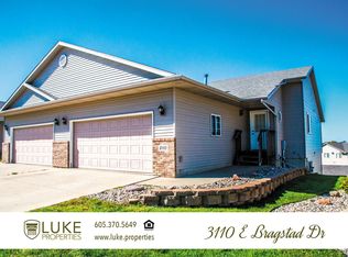 3110 E Bragstad Dr, Sioux Falls, SD 57103