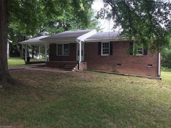 315 Bedford Dr, Eden, NC 27288